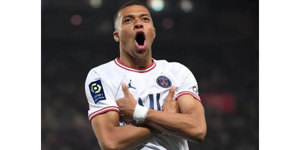 Liverpool nudi Mbappeu 200 milijuna