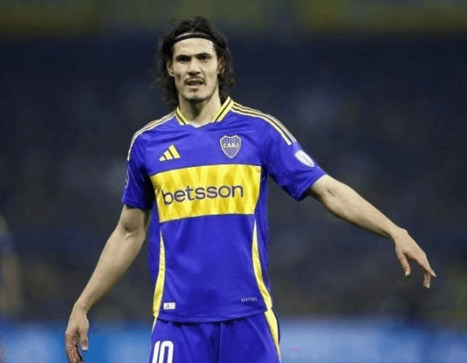 37-godišnji Cavani i dalje ispisuje legende na zelenim terenima