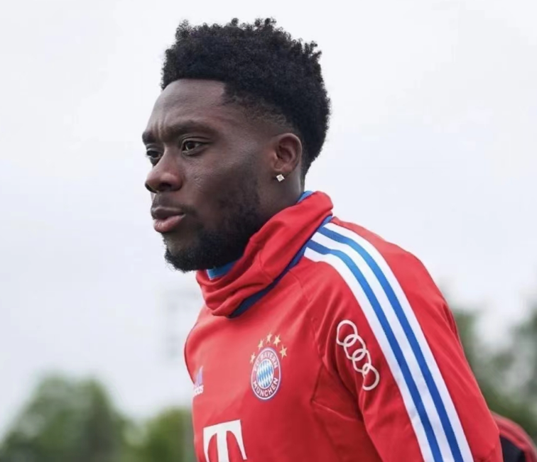 Alphonso Davies nema povjerenja u budućnost Bayerna, odbija produžiti ugovor