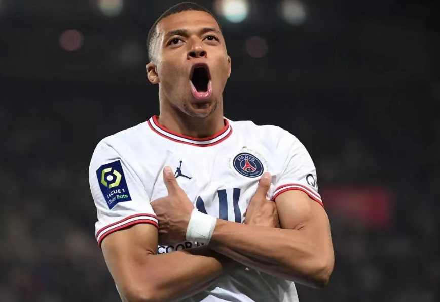 Liverpool nudi Mbappeu 200 milijuna
