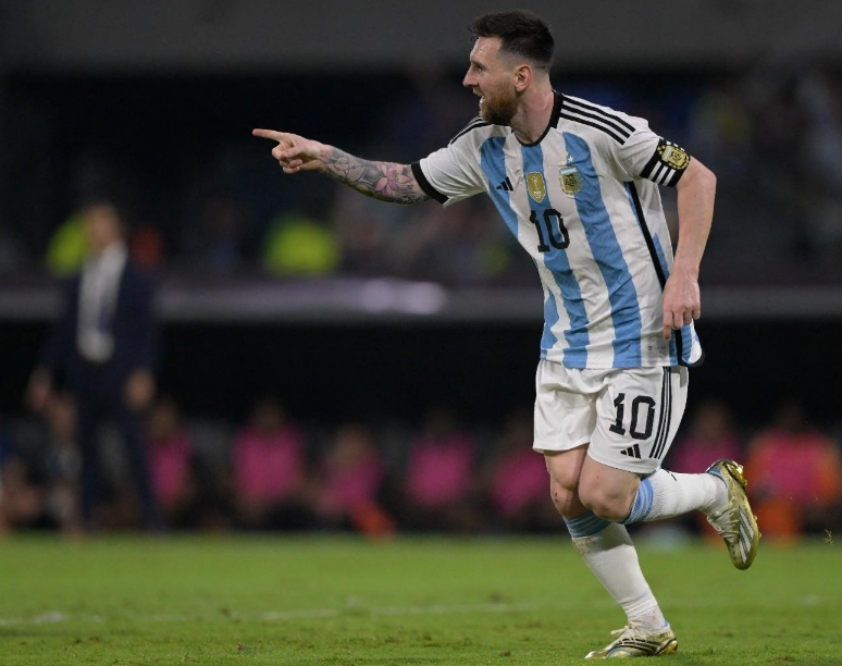 Messi hat-trick, reprezentacija probila 100 golova